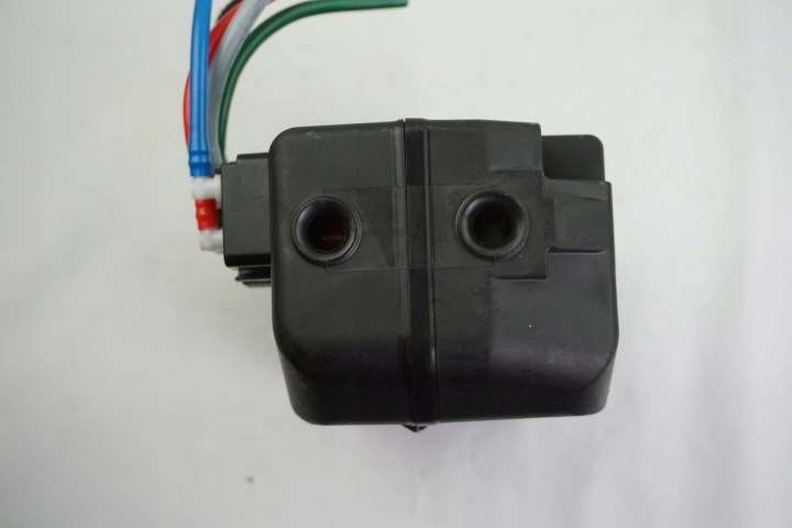 POMPE SERRURE CENTRAL MERCEDES-BENZ W221 A0008004448 0132006410