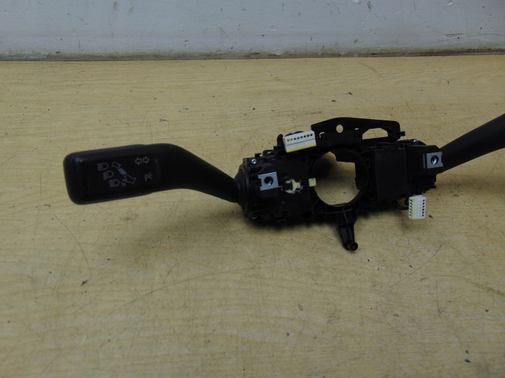 COMMUTATEUR COMPOSITE VW CADDY III LIFT 2010-2015 5K0953507AS 5K0953513L