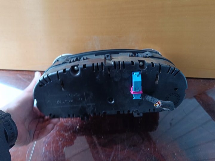 COMPTEUR TABLEAU DE BORD VOLKSWAGEN GOLF VI 1.6 TDI 5K0920861