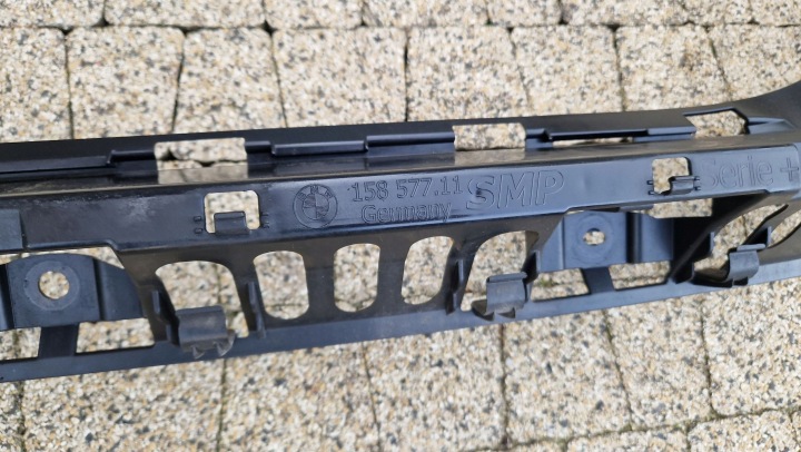 BMW 4 F32 14-17 GLISSIÈRE FIXATION POIGNÉE PARE-CHOCS ARRIÈRE 7285560