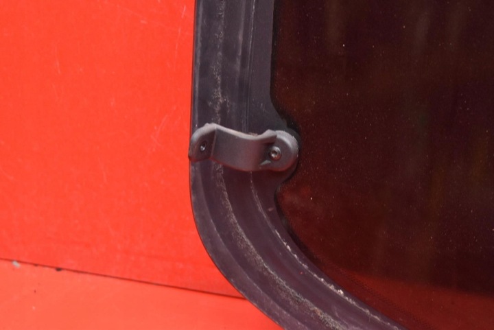 GLACE LATÉRALE DROITE ARRIÈRE ARRIÈRE CITROEN BERLINGO 2 II 08-12