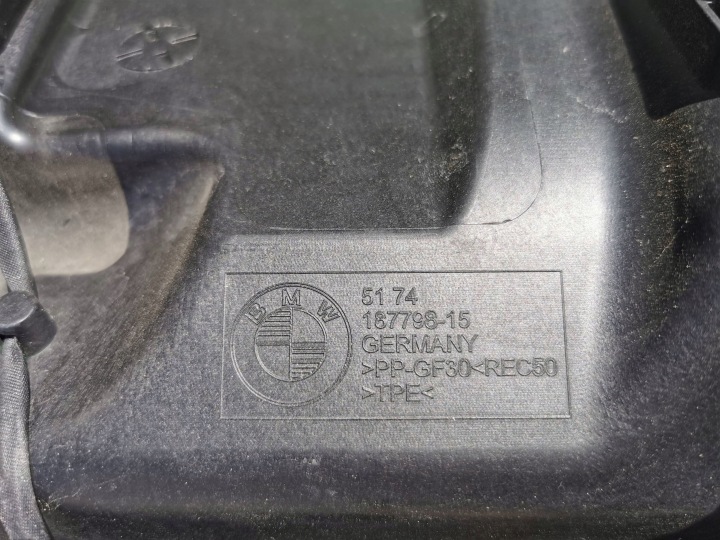 BMW X1 F48 LIFT PANNEAU AVANT GUIDE D'AIR 8061310 187798-15