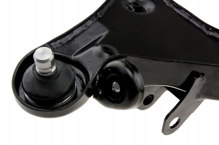 BRAS DE SUSPENSION AVANT NISSAN NAVARA 05- INFÉRIEUR GAUCHE