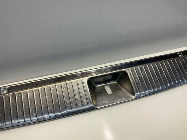 MERCEDES-BENZ E W212 2015 AVEC ARRIÈRE PROTECTION COURROIE COUVERCLES DE COFFRE