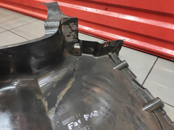 BMW 7 F01 3.0D PROTECTION CHÂSSIS DROIT ARRIÈRE ARRIÈRE ORIGINAL EN BON ÉTAT