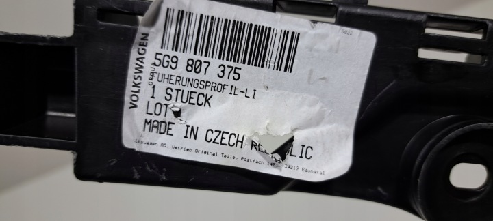 VW GOLF VII GLISSIÈRE PARE-CHOCS GAUCHE ARRIÈRE 5G9807375