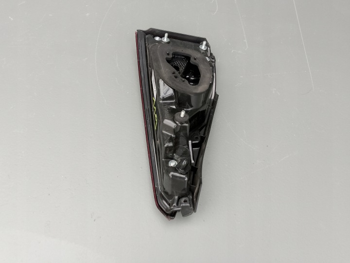 TOYOTA COROLLA E21 BERLINE 2019- PHARE ARRIÈRE GAUCHE GAUCHE ARRIÈRE 81590-02C21-00 ÷