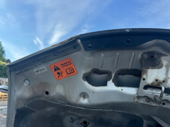 CAPOT AVANT COUVERCLE ARGENTÉE HONDA CITY V 5 08-13 PEINTURE NH-700M 110UM
