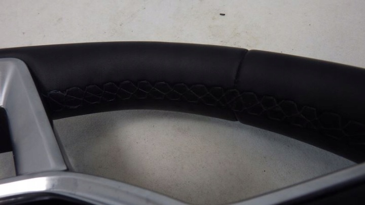 VOLANT MULTIFONCTION RENAULT CLIO V 484002607R 34268120D