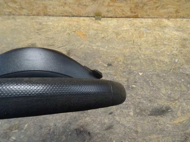 VOLANT MULTIFONCTIONNELLE MERCEDES VITO W447