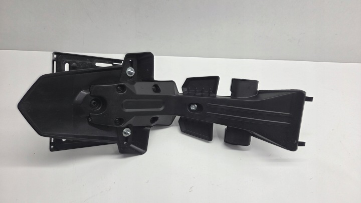 HONDA GROM MSX 125 (23) FIXATION CADRE DE PLAQUE D'IMMATRICULATION