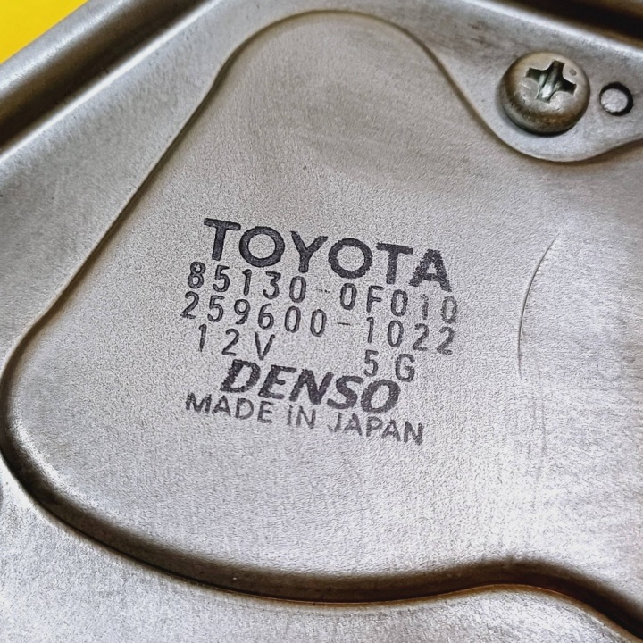 PETIT MOTEUR ESSUIE-GLACES ARRIÈRE TOYOTA AVENSIS T25 UNIVERSEL 85130-0F010 NR20