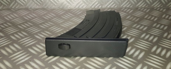 BMW 5 E60 E61 CUPHOLDER POIGNÉE SUR NAPOJ CONTENANT BOÎTE À GANTS SUR GODET 7034132