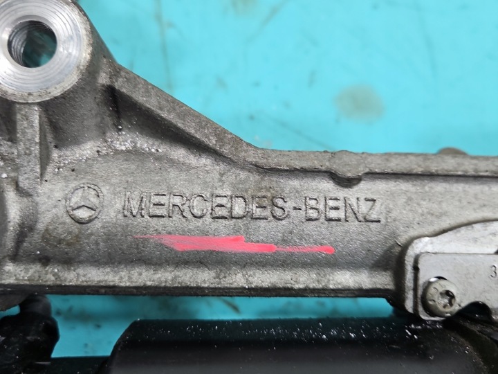 CRÉMAILLÈRE DE DIRECTION CRÉMAILLÈRE DE DIRECTION MERCEDES W212 2124600401