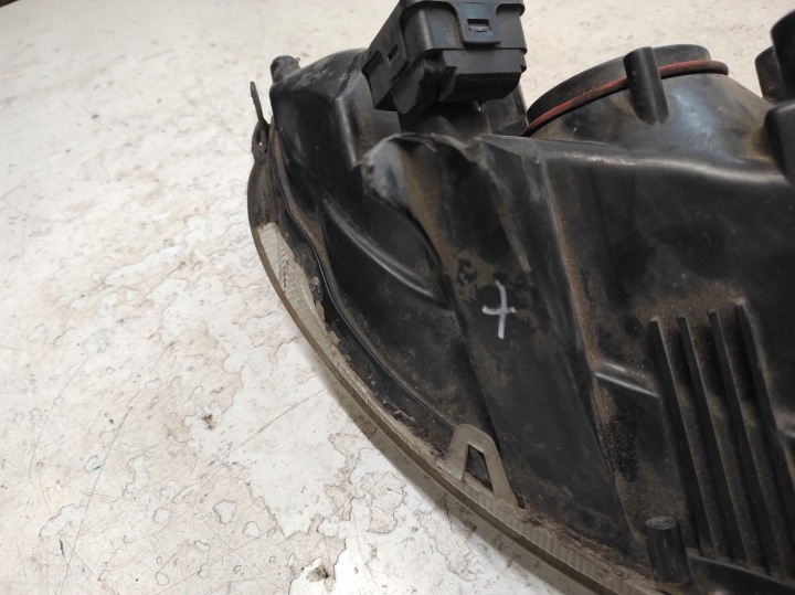 OPEL OMEGA B LIFT 99- PHARE GAUCHE AVANT XÉNON 90565801