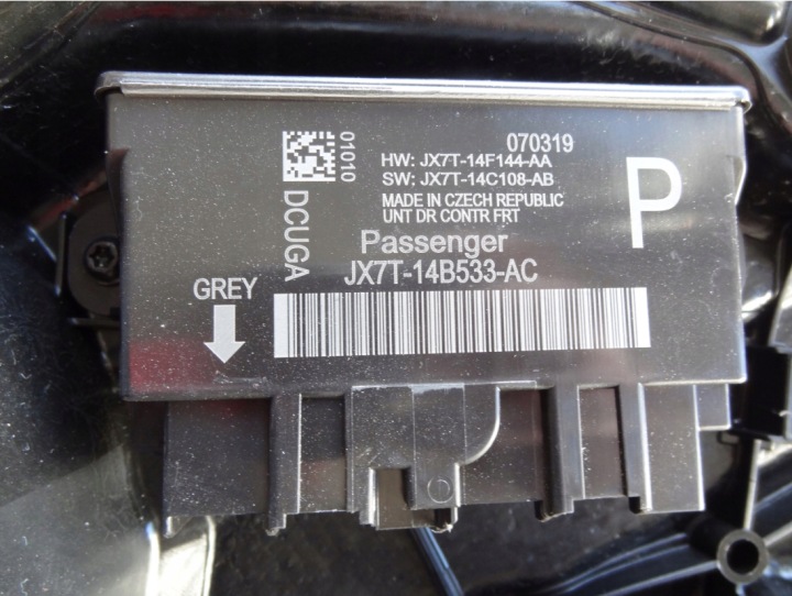 MÉCANISME ÉLÉVATEUR PORTES DROIT AVANT FOCUS MK4 JX7B-A23200-CG /JX7T-14B533