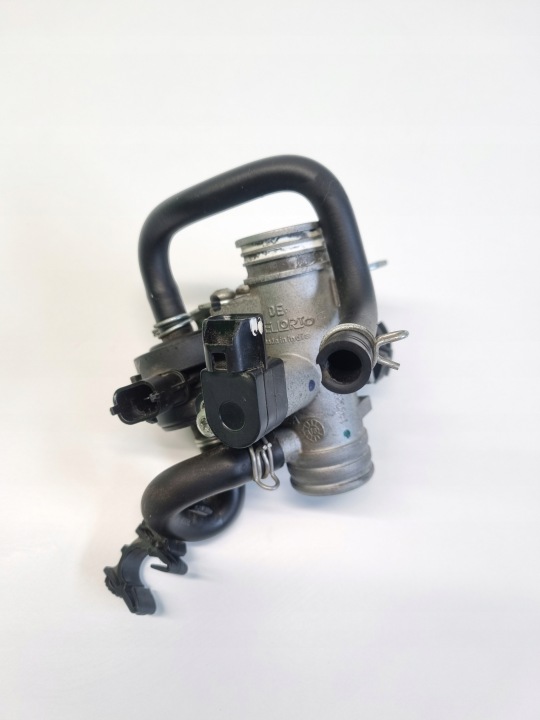 PIAGGIO VESPA PRIMAVERA 50 4T (19) PAPILLON DES GAZ