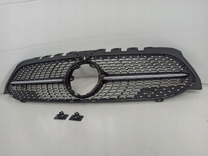 REJILLA DE RADIADOR MERCEDES A-CLASS W177 18+ DIAMOND BLACK KAM 