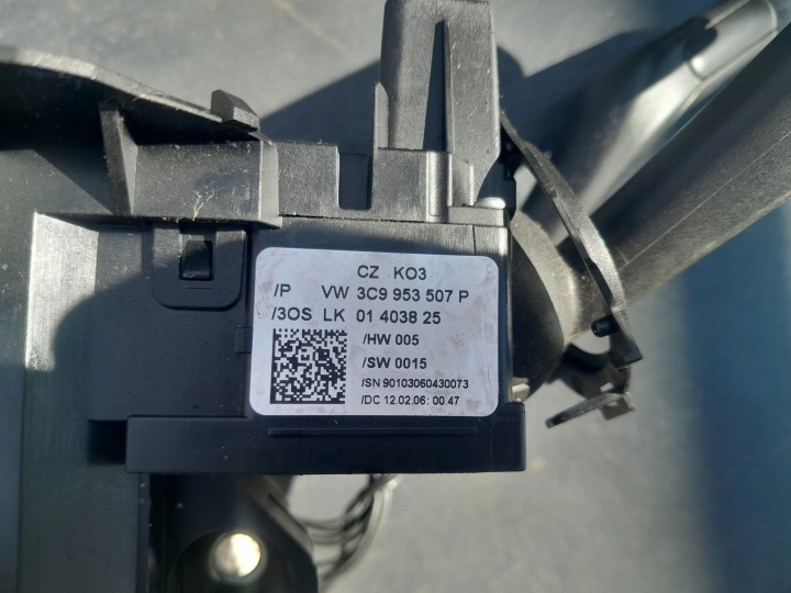 VW PASSAT B6 COMMUTATEUR COMPOSITE 3C9953507P