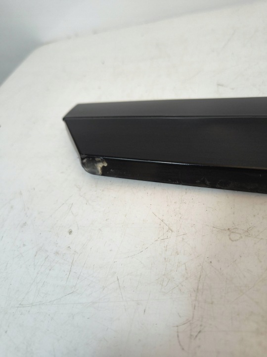 VW PASSAT B8 GAUCHE MOULURE PORTES AVANT 3G0854939