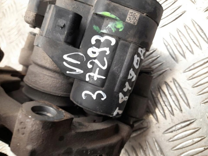 ÉTRIER DE FREIN FREINS SEAT ATECA 2021 AVEC ARRIÈRE SUR DROITE 5Q0615406GP