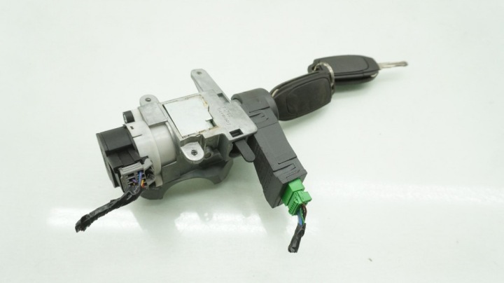 VOLVO V70 II LIFT CONTACTEUR D'ALLUMAGE AVEC CLÉ 8626324 S60 I