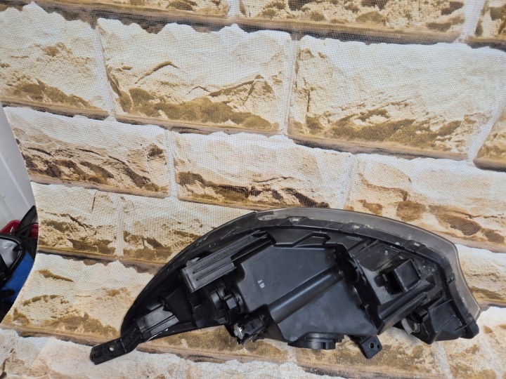 KIA RIO 3 III LENTILLE AVEC LEDEM EUROPE DROITE PHARE COMPLÈTE