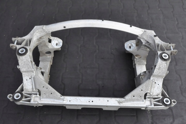 ASTON MARTIN DB11 CHÂSSIS SUSPENSIONS POUTRE ARRIÈRE HY53-5R003-A