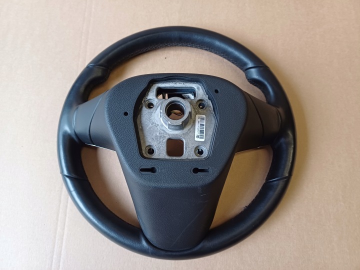 VOLANT CUIR CHAUFFÉE OPEL ASTRA J NR. 13351025