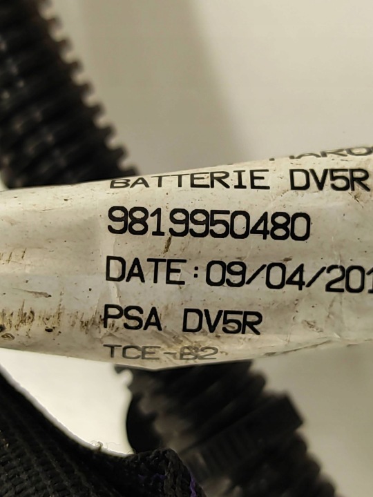 SERRE-CÂBLE POSITIVE PEUGEOT 5008 II 9819950480