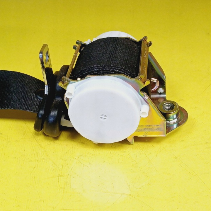CEINTURE DE SÉCURITÉ DROIT AVANT FORD FOCUS 4M51A61294AK NR513