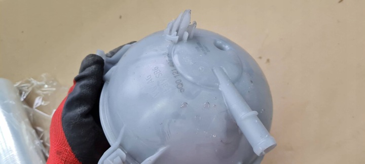 A6 C8 4K RÉSERVOIR LIQUIDE D'EXPANSION 2.0 TFSI HYBRIDE 5Q0121407AA A7 4K