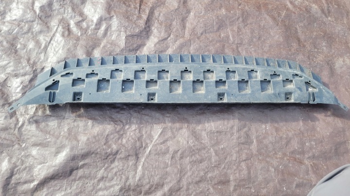 SKODA OCTAVIA III PLAQUE PROTECTION SOUS PARE-CHOCS AVANT 1627