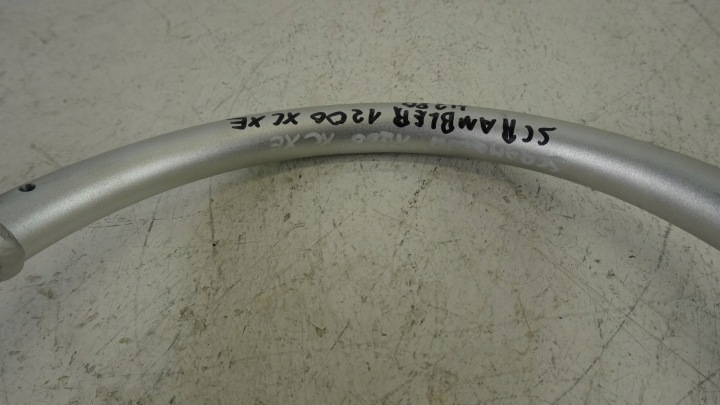 H280 TRIUMPH SCRAMBLER 1200 XC XE COFFRE POIGNÉE PASSAGER FIXATION