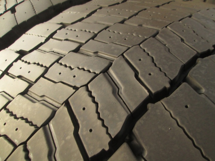 315/80R22.5 MICHELIN X-MULTI D PNEUS ENGRENAGES 4 PIÈCES CARGO