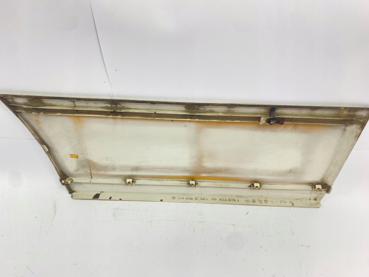 LARGE MOULURE LATÉRALE CHROME PORTES GAUCHE ARRIÈRE ARRIÈRE MERCEDES W124 1246901740