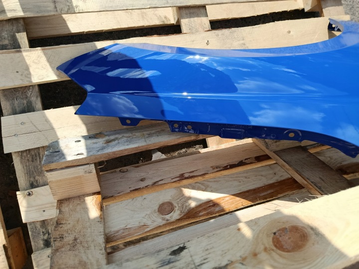 AILE DROIT AVANT SKODA FABIA IV 4 PJ DE 07.21R- PEINTURE LV5F K4K4