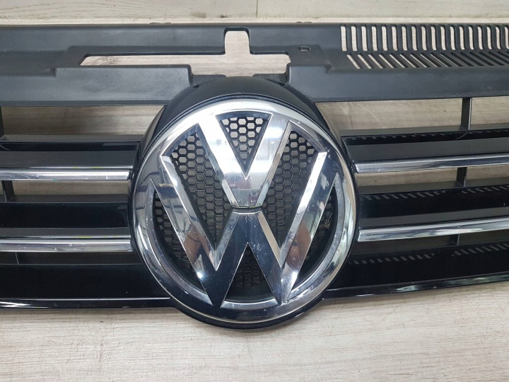 VOLKSWAGEN SHARAN 2015 AVEC AVANT CALANDRE RADIATEUR GRILLE