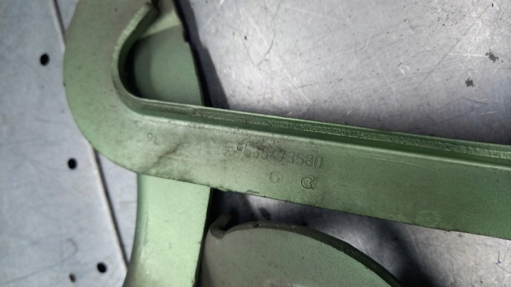 CHARNIÈRE CAPOTS PEUGEOT 307 1.4B 04R 9636473580
