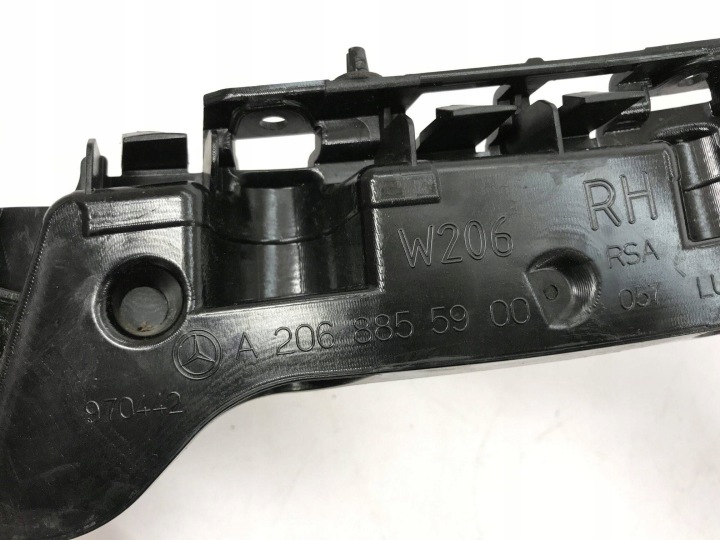 MERCEDES C-KLASA W206 GLISSIÈRE PARE-CHOCS DROIT ARRIÈRE A2068855900