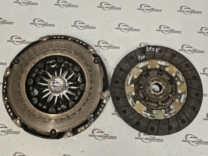 AVENSIS AURIS 1.6 D4D N47C16A 112KM 13R EMBRAYAGE DISQUE COLLIER 31250-05210