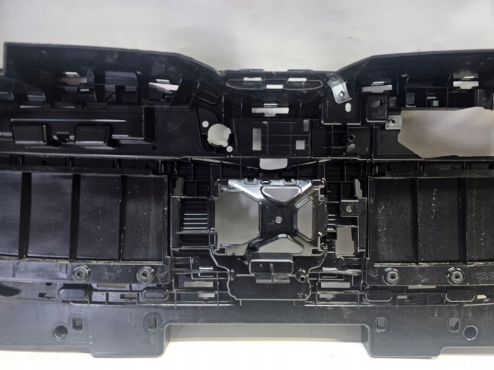 GRILLE CHÂSSIS ZALUZJE GUIDE D'AIR BMW 5 I5 G60 G61 5A1D079