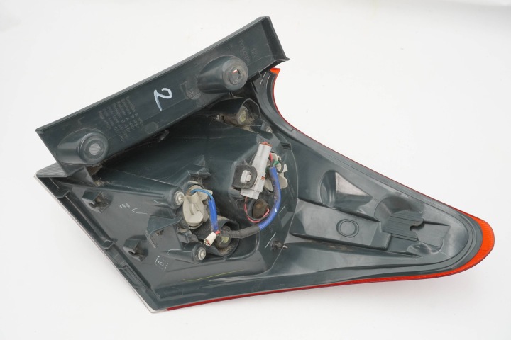 PHARE ARRIÈRE GAUCHE TOYOTA AURIS II LIFT 02-343