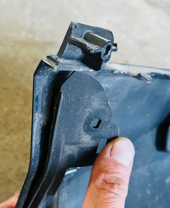 AUDI Q3 83F SPORTBACK DOUBLURE PARE-CHOCS ARRIÈRE 83F807521