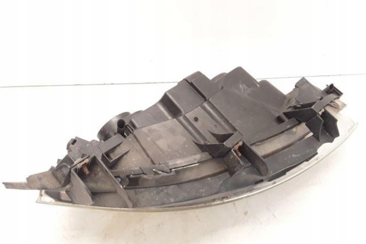 PHARE GAUCHE AVANT FIAT BRAVO II (198_) 51757538 1.91L DIESEL 120KW 2007