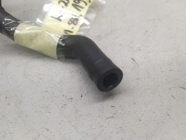 TUYAU TUYAU FIL EMPHYSÈME 1.8 COMPRESSEUR W204 CLK 1.8I M271 271952 A2710181282