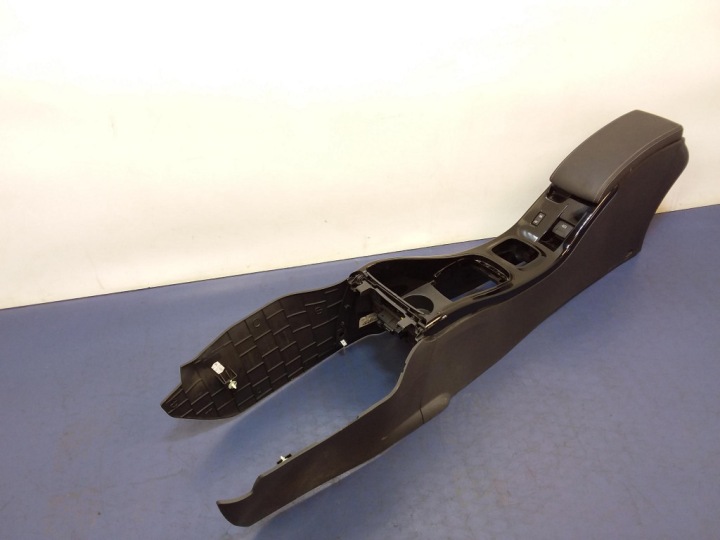 RENAULT MEGANE III LIFT TUNNEL CENTRAL ACCOUDOIR