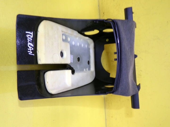 CHÂSSIS PROTECTION REVÊTEMENT COLONNES DIRECTION VW TOURAN I 1T0858559A NR219