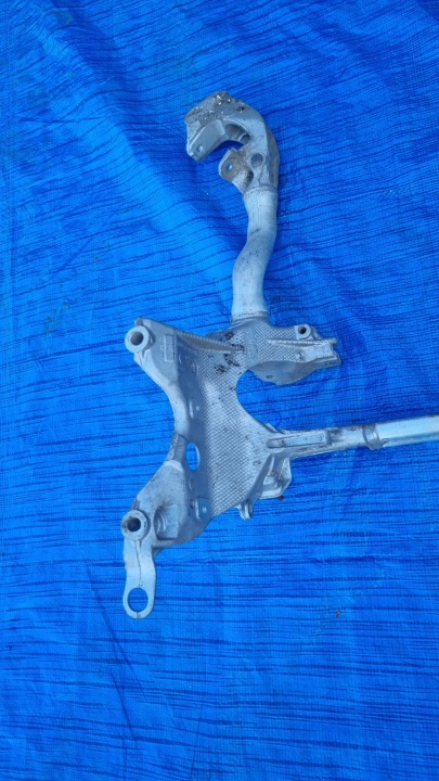 AUDI A4 A5 8K 8T LIFT CHÂSSIS CHÂSSIS AVANT 8K0399315H