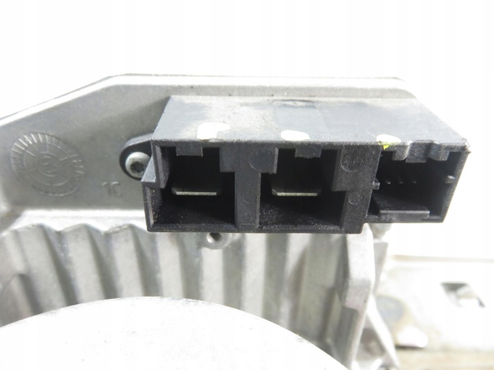 SUPPORT ÉLECTRIQUE RENAULT MODUS 8200826817B